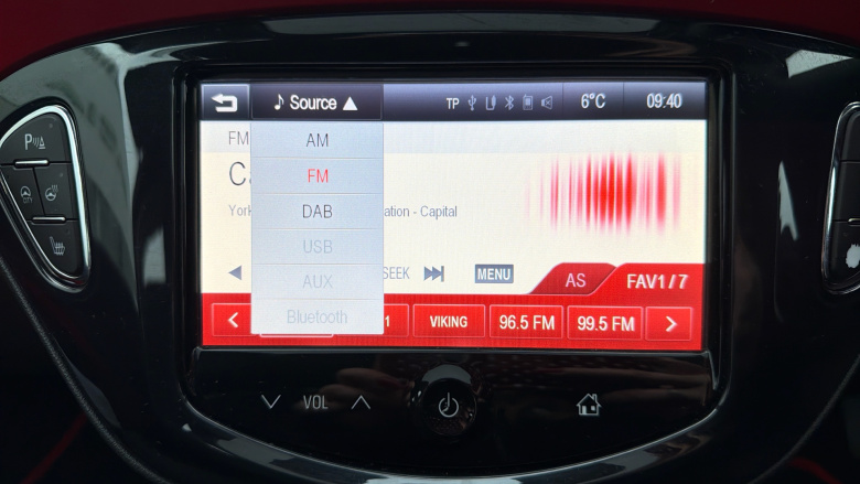 Vauxhall Adam 1.2i Glam 3dr Petrol Hatchback